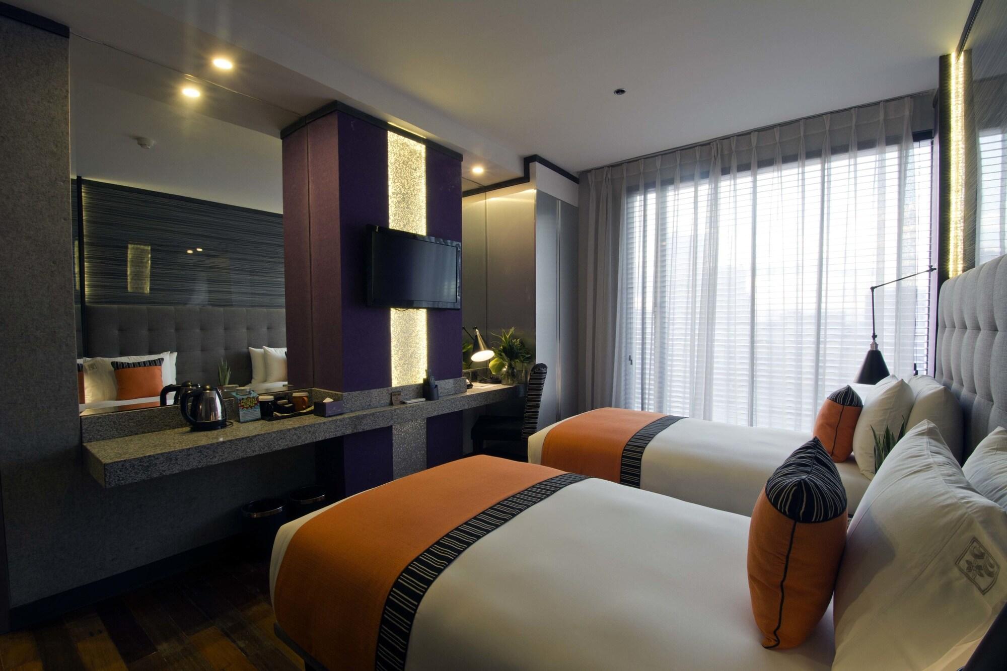 Hive Hotel Quezon City Extérieur photo