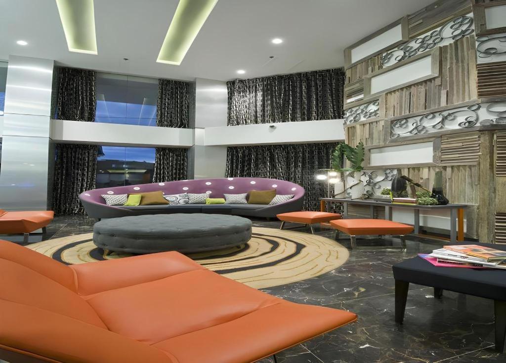 Hive Hotel Quezon City Extérieur photo